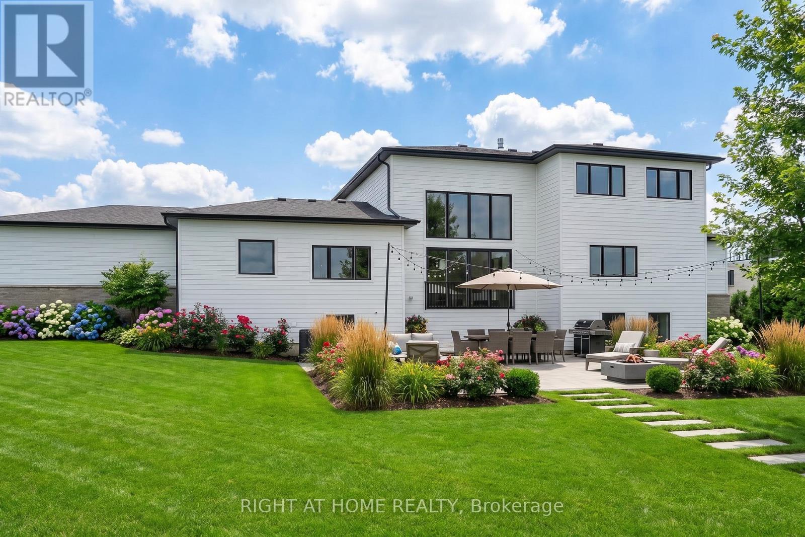 110 Sladden Court, Blue Mountains, Ontario  N0H 2P0 - Photo 45 - X13041790