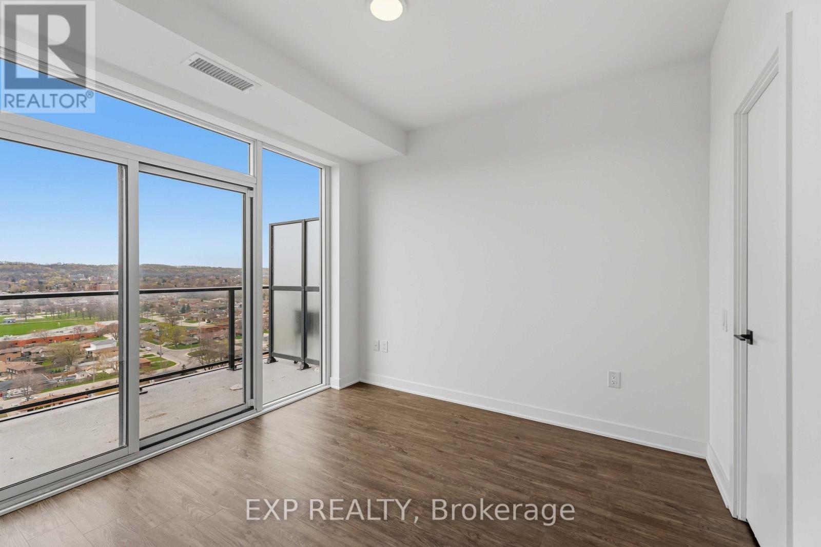 1315 - 2782 Barton Street E, Hamilton, Ontario  L8E 2J8 - Photo 13 - X13041826