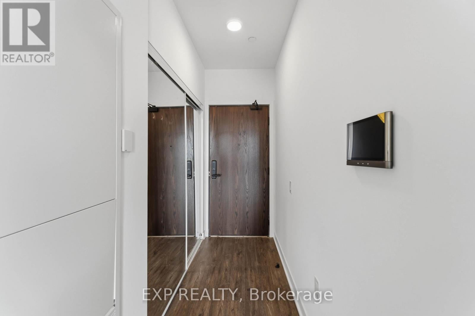 1315 - 2782 Barton Street E, Hamilton, Ontario  L8E 2J8 - Photo 4 - X13041826