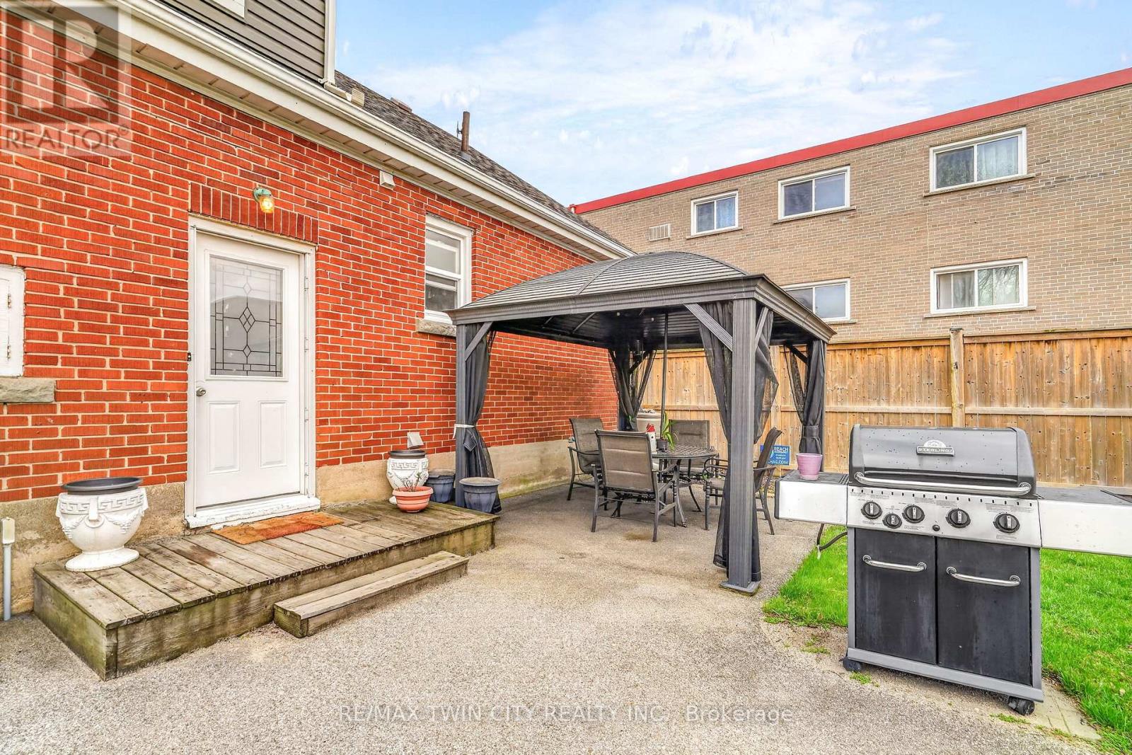 32 Fulton Street, Brantford, Ontario  N3R 4E5 - Photo 35 - X13041884