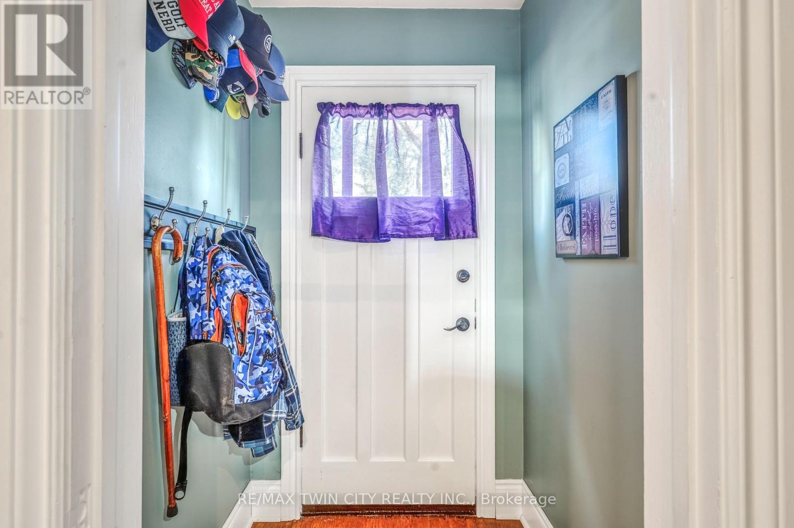 32 Fulton Street, Brantford, Ontario  N3R 4E5 - Photo 5 - X13041884