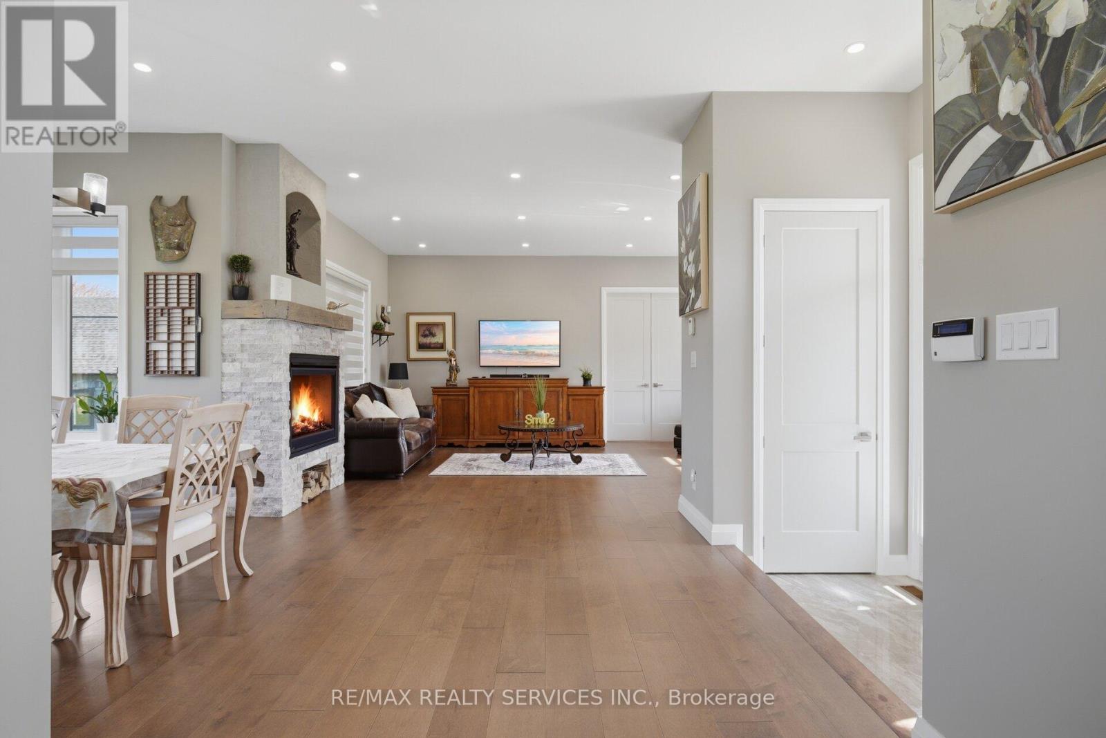 9522 Wellington Street, Erin, Ontario  N0B 2R0 - Photo 10 - X13042028