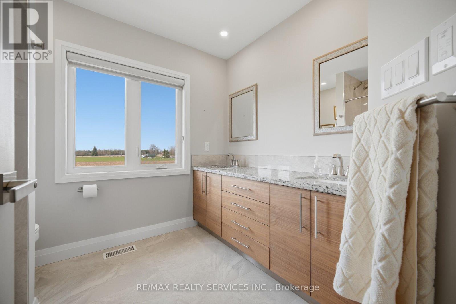 9522 Wellington Street, Erin, Ontario  N0B 2R0 - Photo 36 - X13042028