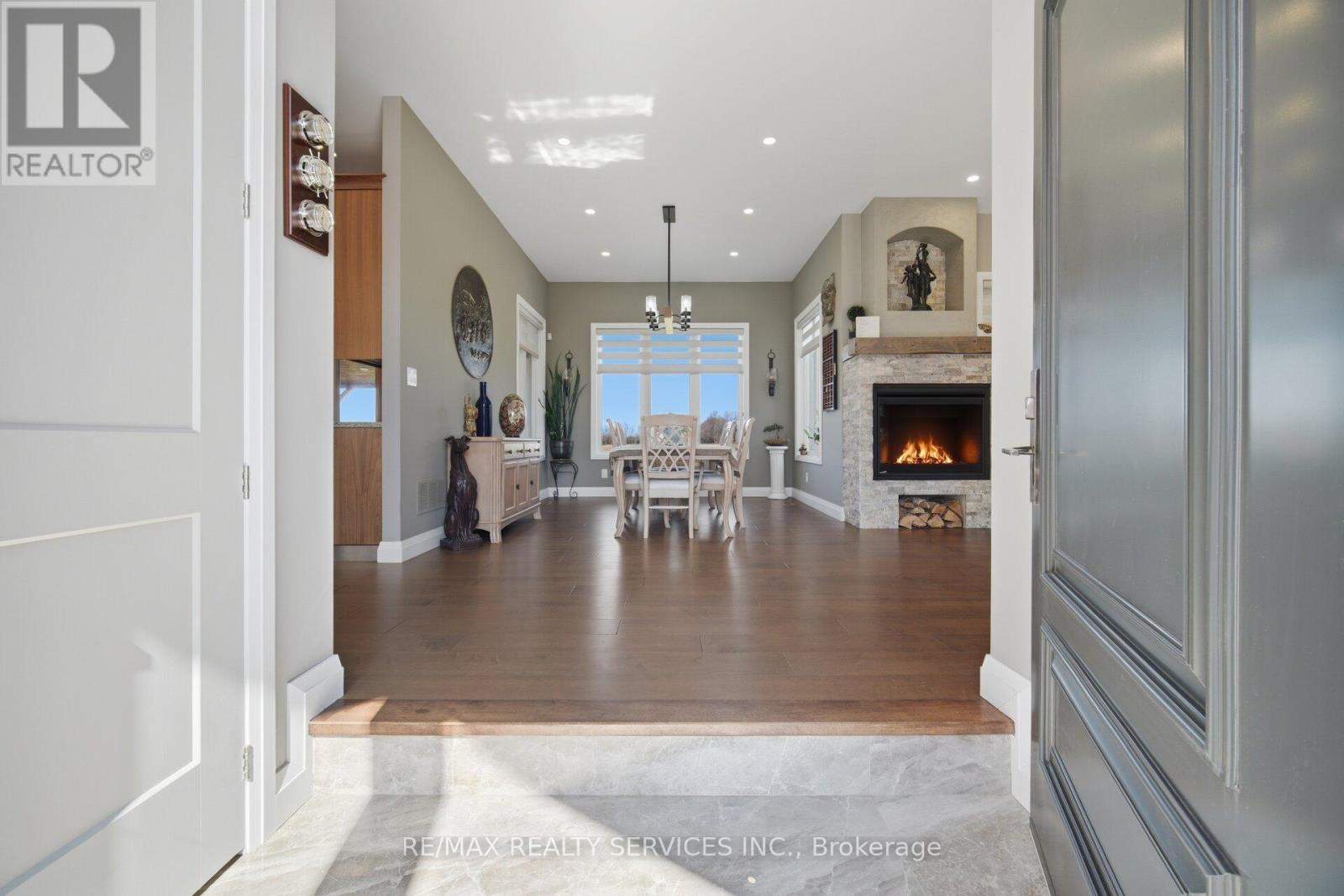 9522 Wellington Street, Erin, Ontario  N0B 2R0 - Photo 8 - X13042028