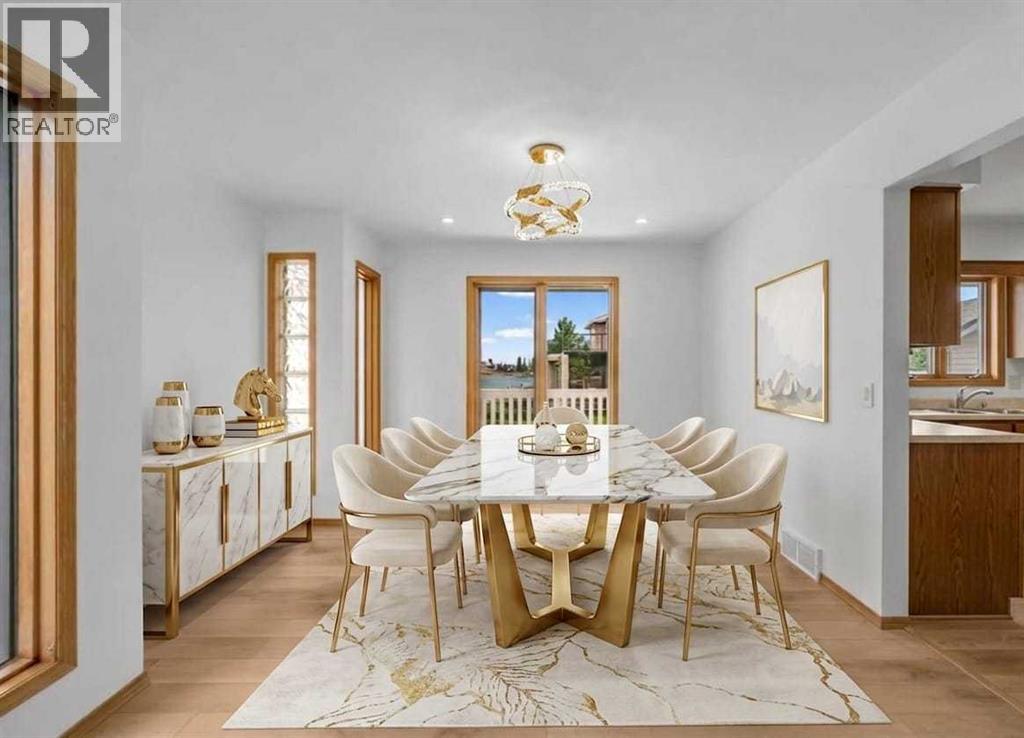 208 Coral Shores Bay Ne, Calgary, Alberta  T3J 3J6 - Photo 11 - A2304671