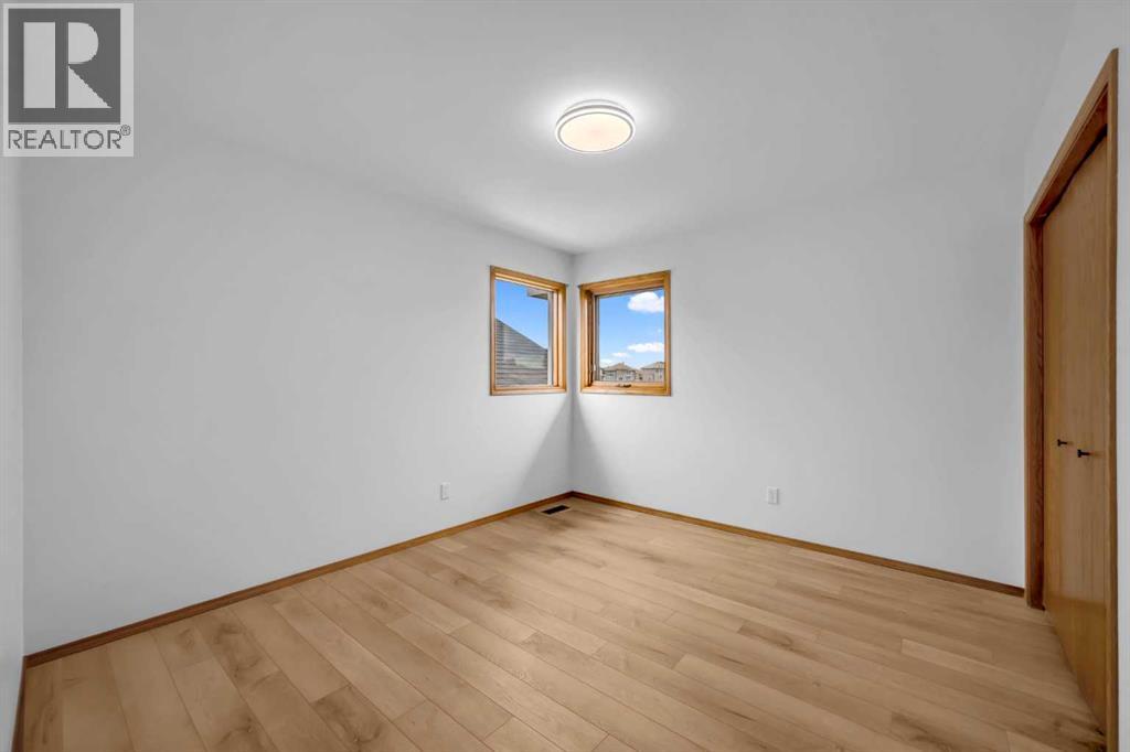 208 Coral Shores Bay Ne, Calgary, Alberta  T3J 3J6 - Photo 40 - A2304671