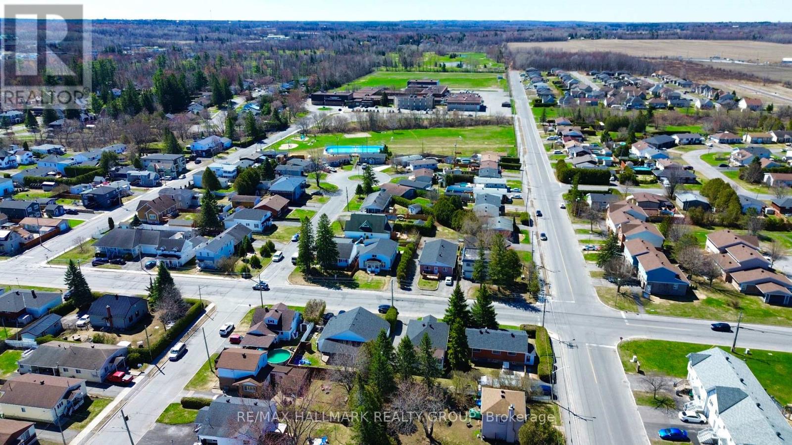 521 Nelson Street W, Hawkesbury, Ontario  K6A 2K3 - Photo 2 - X12726750