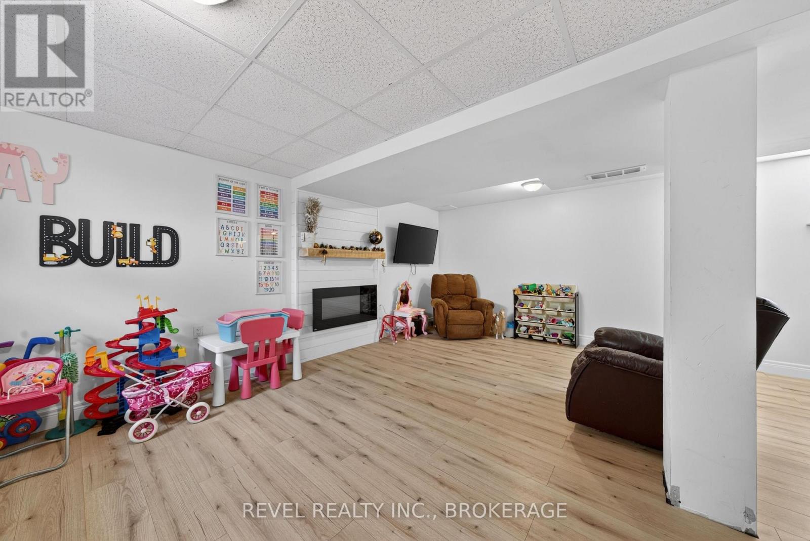 129 Amy Lynn Drive, Loyalist, Ontario  K7N 2A3 - Photo 27 - X13042046