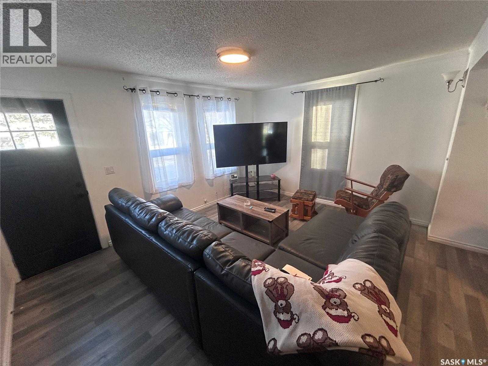 318 Aldridge Street, Bienfait, Saskatchewan  S0C 0M0 - Photo 14 - SK029030