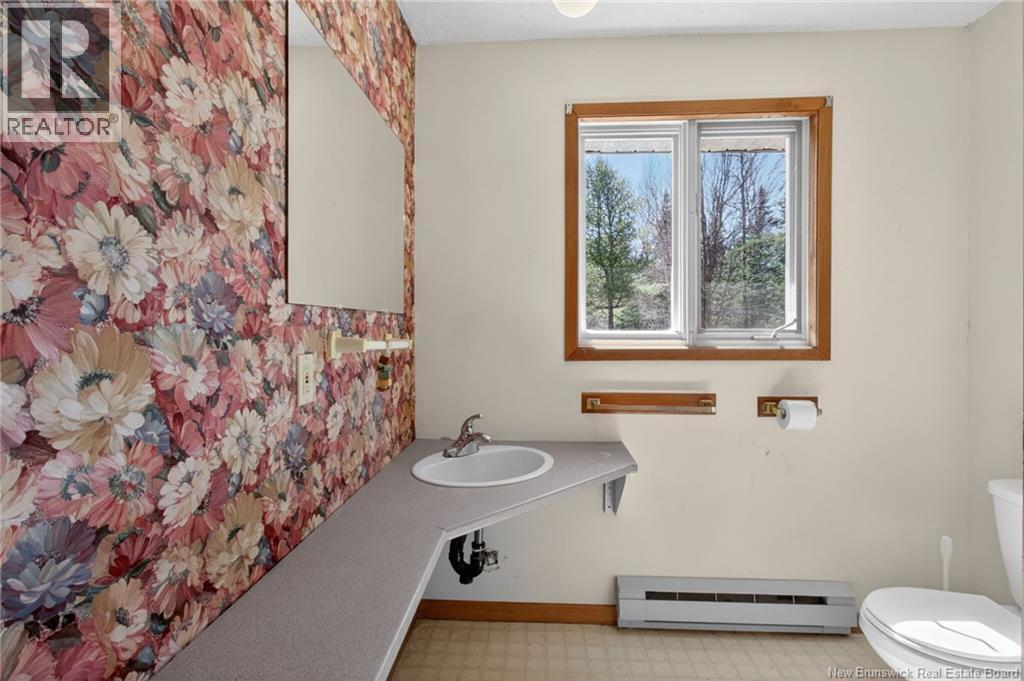 39 Briggs Cross Road, Lutes Mountain, New Brunswick  E1G 2X8 - Photo 16 - NB137853