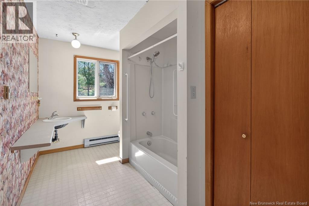 39 Briggs Cross Road, Lutes Mountain, New Brunswick  E1G 2X8 - Photo 17 - NB137853