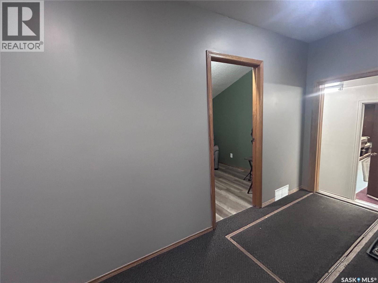 935 4th Street, Estevan, Saskatchewan  S4A 0W2 - Photo 13 - SK031290