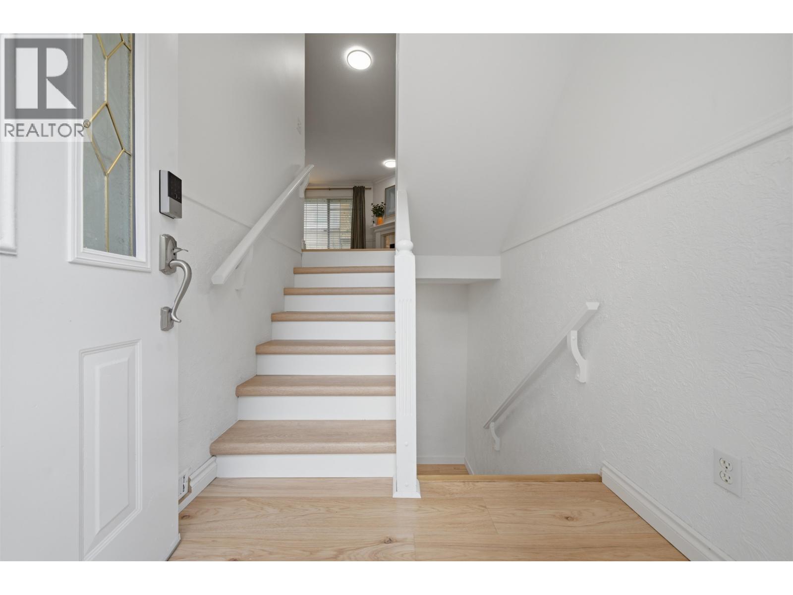 1 1216 Johnson Street, Coquitlam, British Columbia  V3B 4T2 - Photo 3 - R3115478