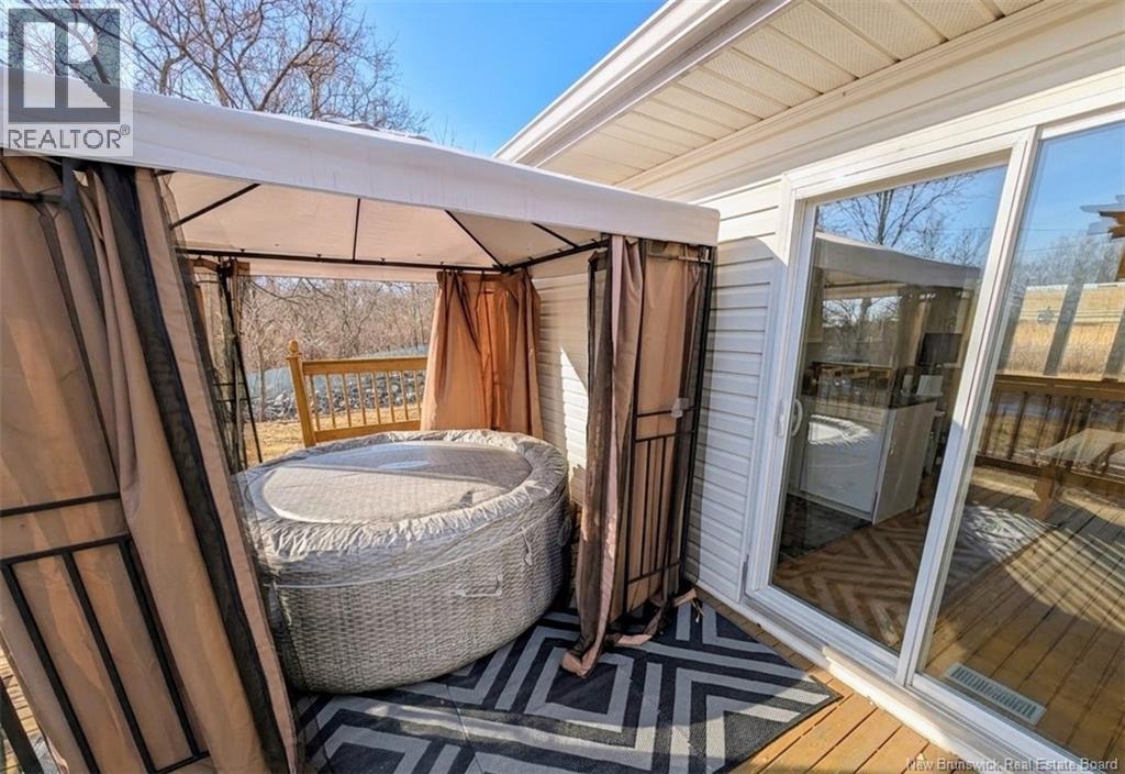 1505-1515 Bridge Street, Bathurst, New Brunswick  E2A 5W7 - Photo 3 - NB137903