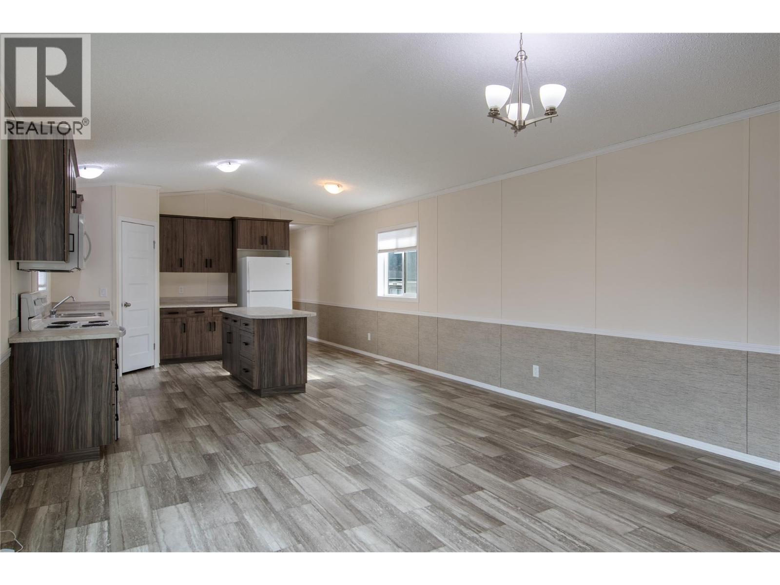 1117 10th Avenue N Unit# 1a, Golden, British Columbia  V0A 1H2 - Photo 7 - 10372629