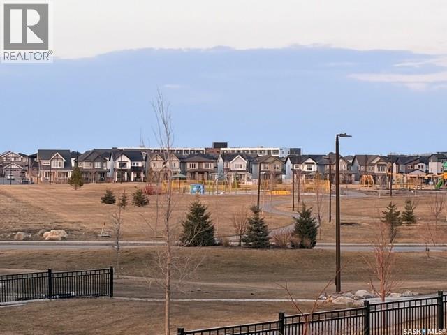 351 Aniskotaw Bend, Saskatoon, Saskatchewan  S7V 1M1 - Photo 2 - SK033858