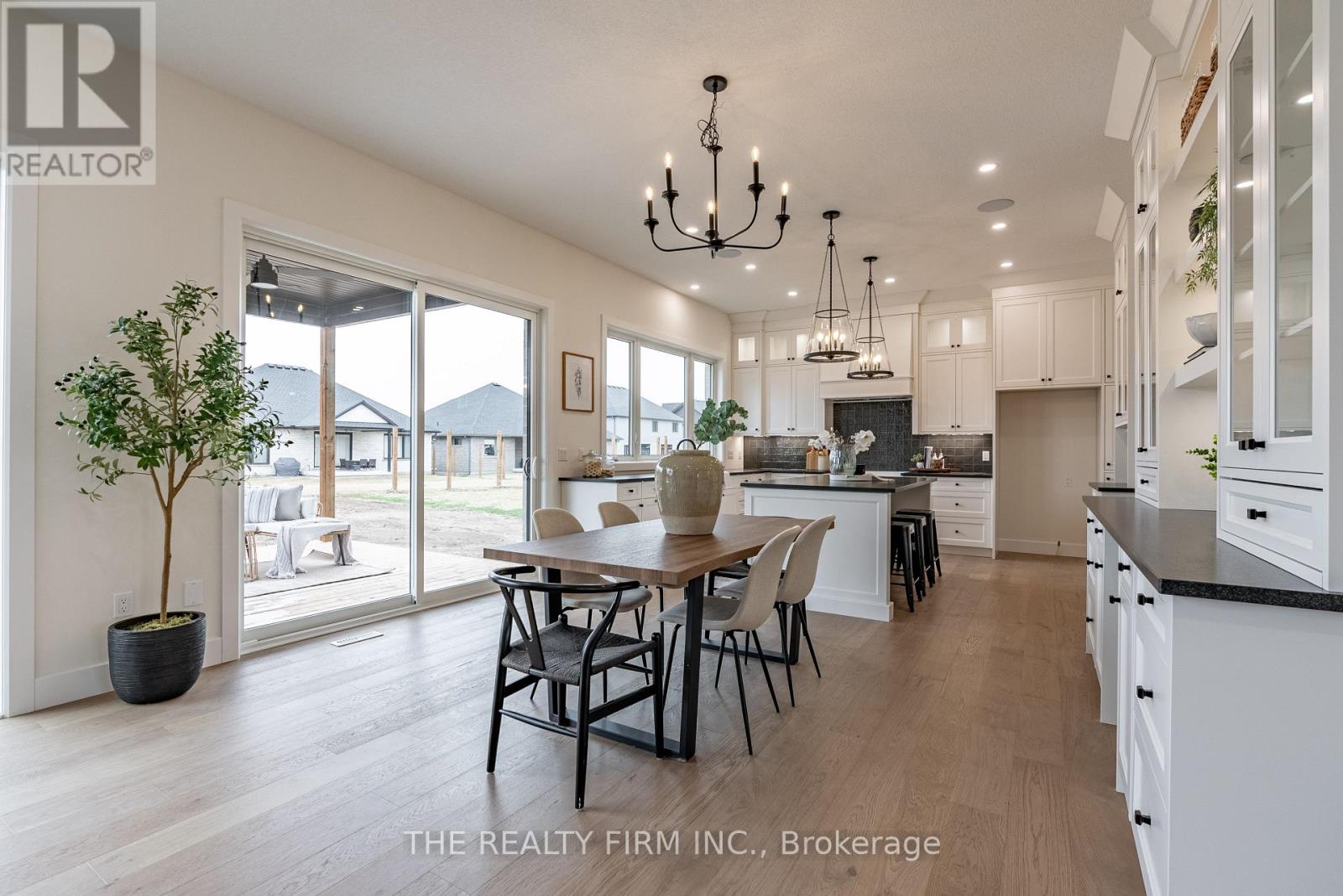 262 Harvest Lane, Thames Centre, Ontario  N0L 1G2 - Photo 12 - X13042058