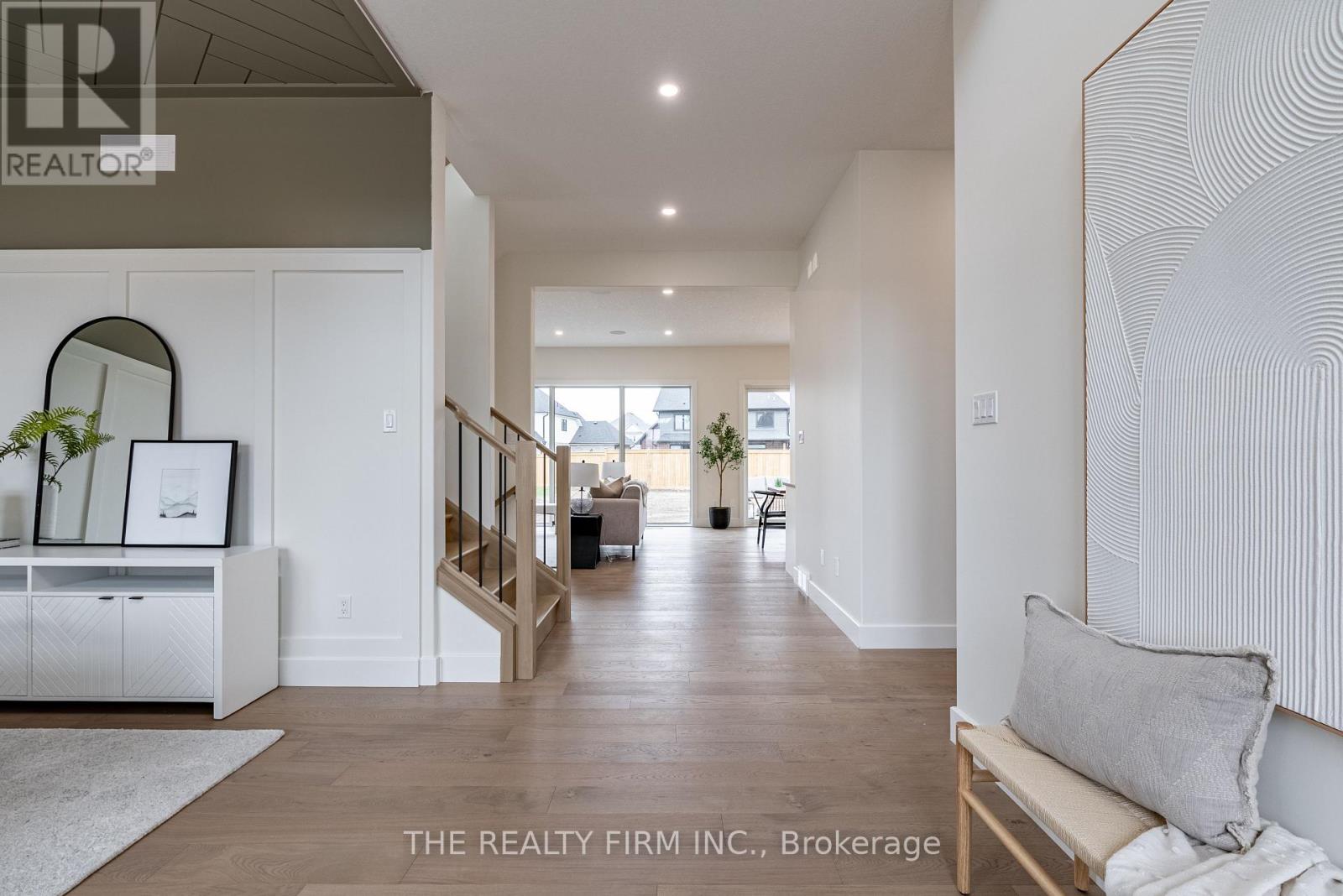 262 Harvest Lane, Thames Centre, Ontario  N0L 1G2 - Photo 6 - X13042058