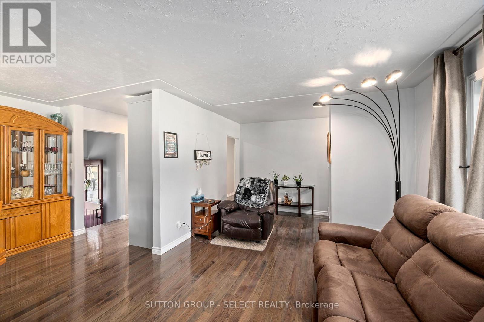 2 Thorne Avenue, London East, Ontario  N5W 4M8 - Photo 13 - X13042092