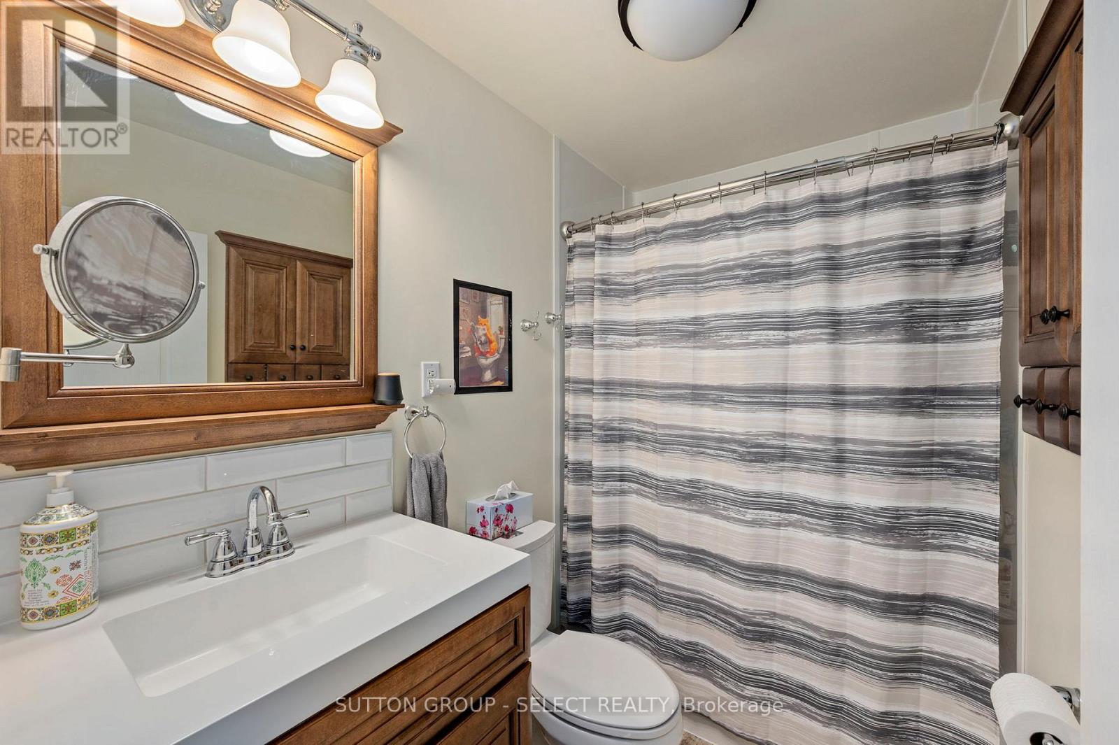 2 Thorne Avenue, London East, Ontario  N5W 4M8 - Photo 18 - X13042092