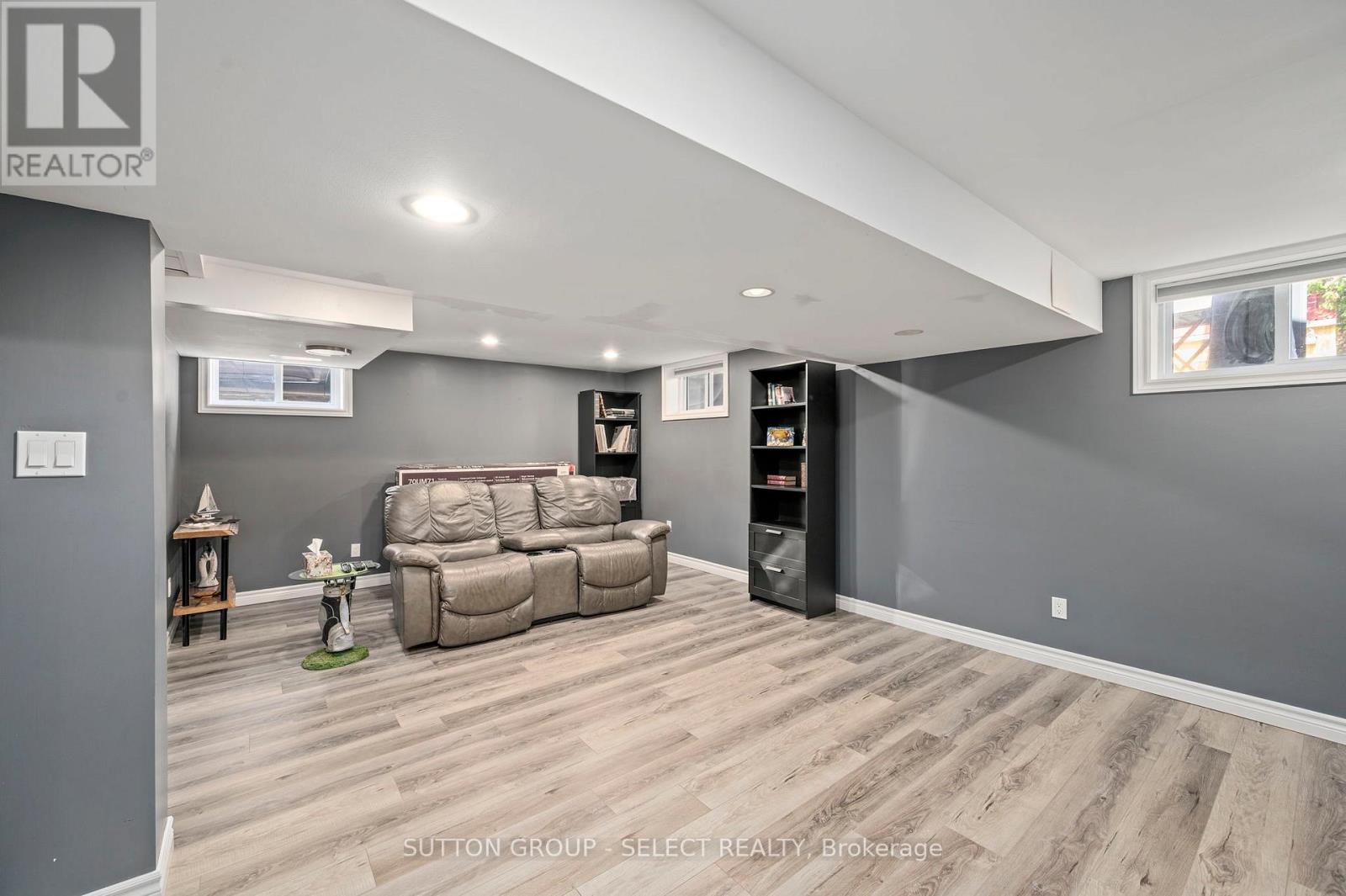 2 Thorne Avenue, London East, Ontario  N5W 4M8 - Photo 30 - X13042092