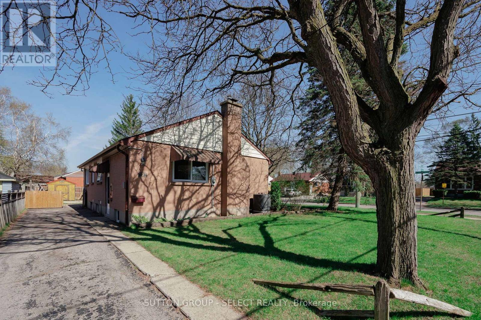 2 Thorne Avenue, London East, Ontario  N5W 4M8 - Photo 6 - X13042092