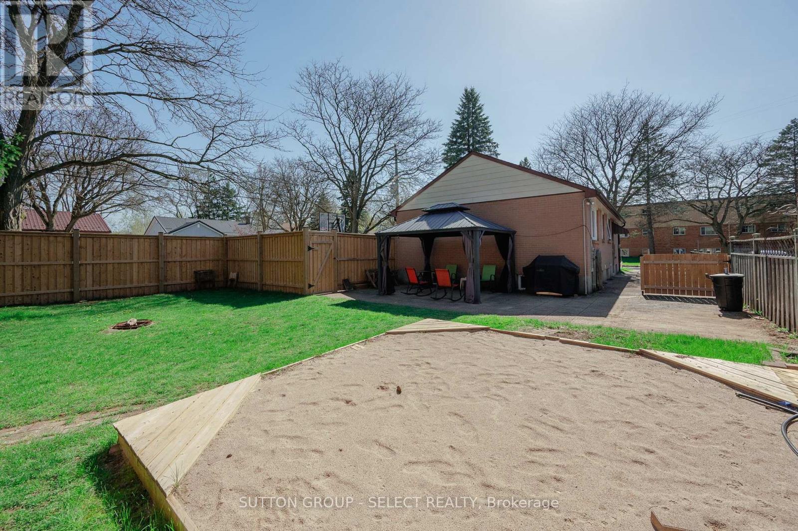 2 Thorne Avenue, London East, Ontario  N5W 4M8 - Photo 7 - X13042092