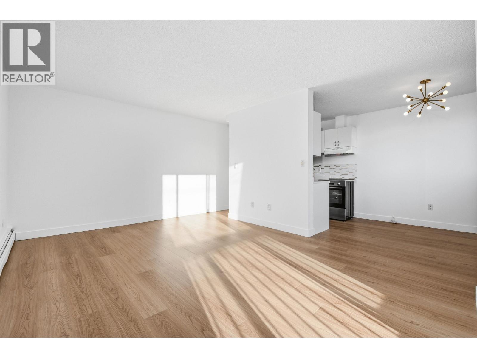 407 145 St. Georges Avenue, North Vancouver, British Columbia  V7L 3G8 - Photo 14 - R3115494