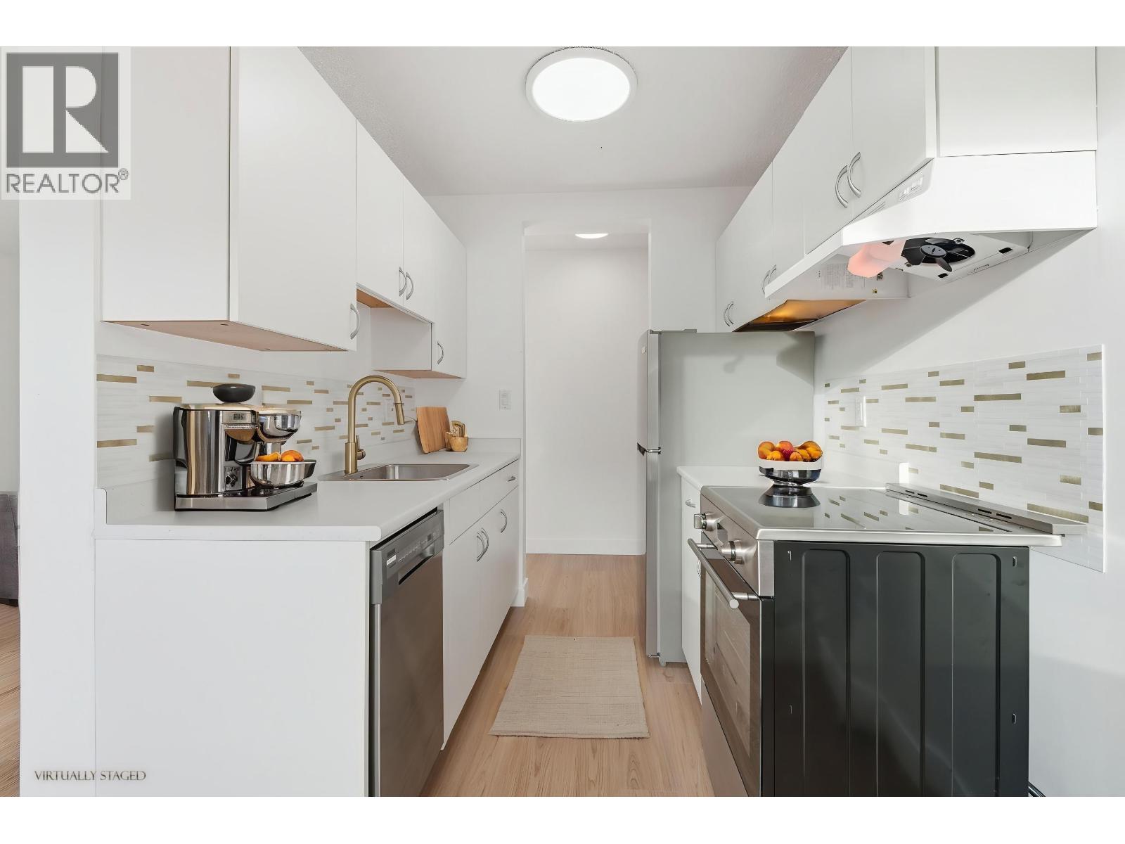 407 145 St. Georges Avenue, North Vancouver, British Columbia  V7L 3G8 - Photo 4 - R3115494