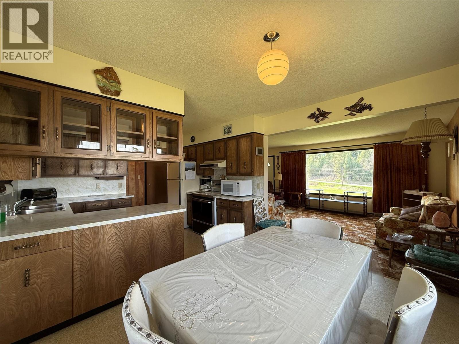 6915 Kimoff Road, Appledale, British Columbia  V0G 2J0 - Photo 23 - 10384489