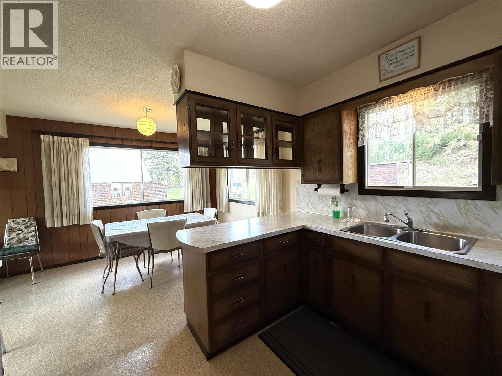 6915 Kimoff Road, Appledale, British Columbia  V0G 2J0 - Photo 21 - 10384489