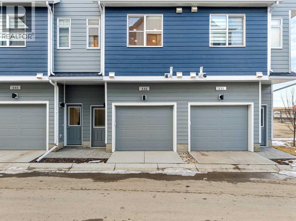 132, 285 Chelsea Court, Chestermere, Alberta  T1X 2W7 - Photo 42 - A2300056