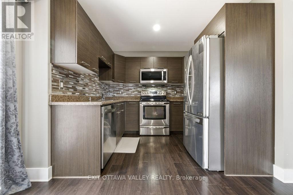 7 Florence Street, Petawawa, Ontario  K8H 1T7 - Photo 10 - X13042068