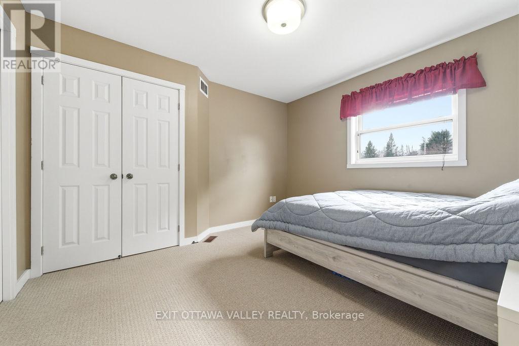 7 Florence Street, Petawawa, Ontario  K8H 1T7 - Photo 16 - X13042068