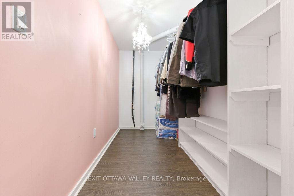 7 Florence Street, Petawawa, Ontario  K8H 1T7 - Photo 24 - X13042068