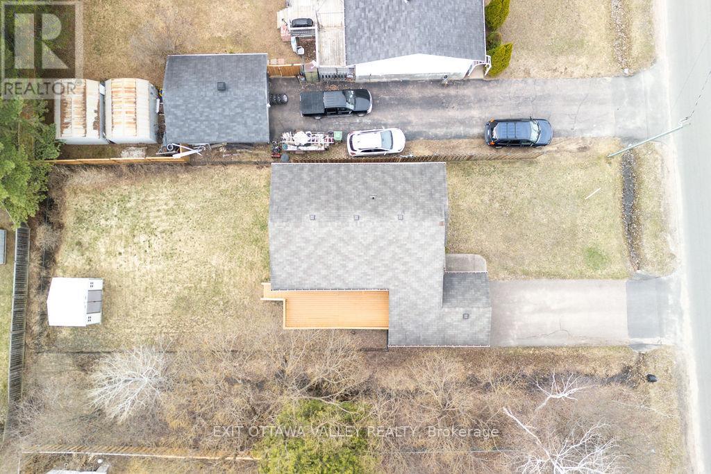 7 Florence Street, Petawawa, Ontario  K8H 1T7 - Photo 36 - X13042068