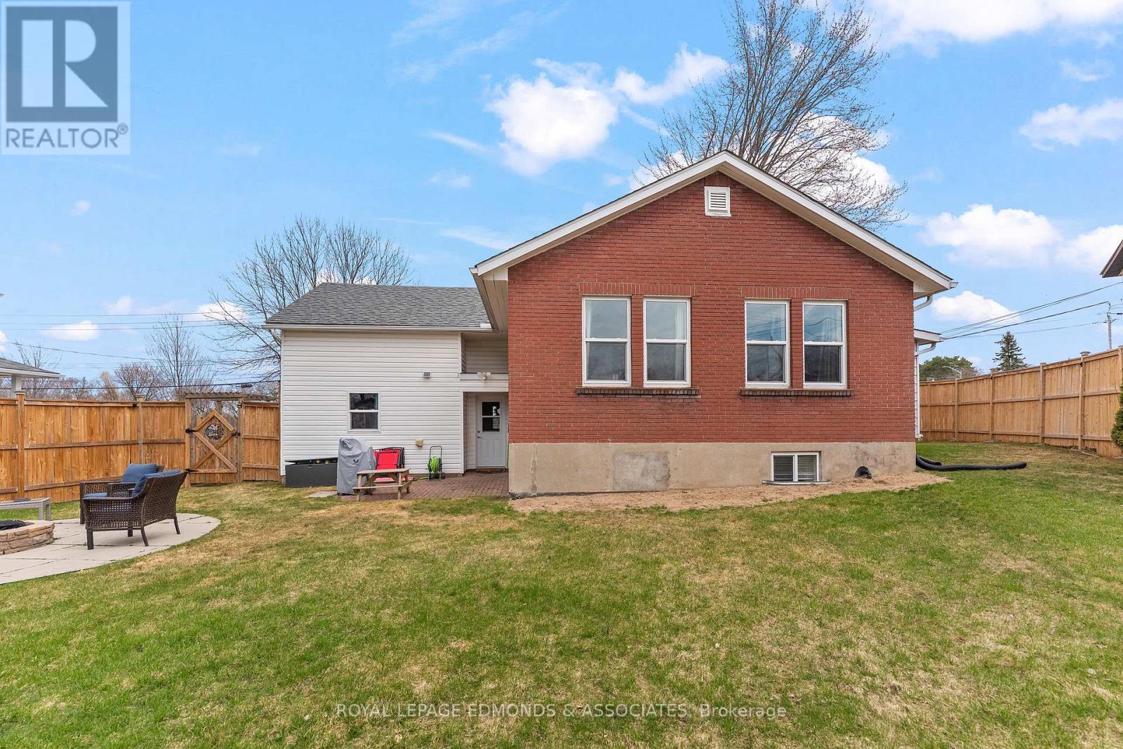 184 Riverside Drive, Pembroke, Ontario  K8A 5K9 - Photo 39 - X13042152