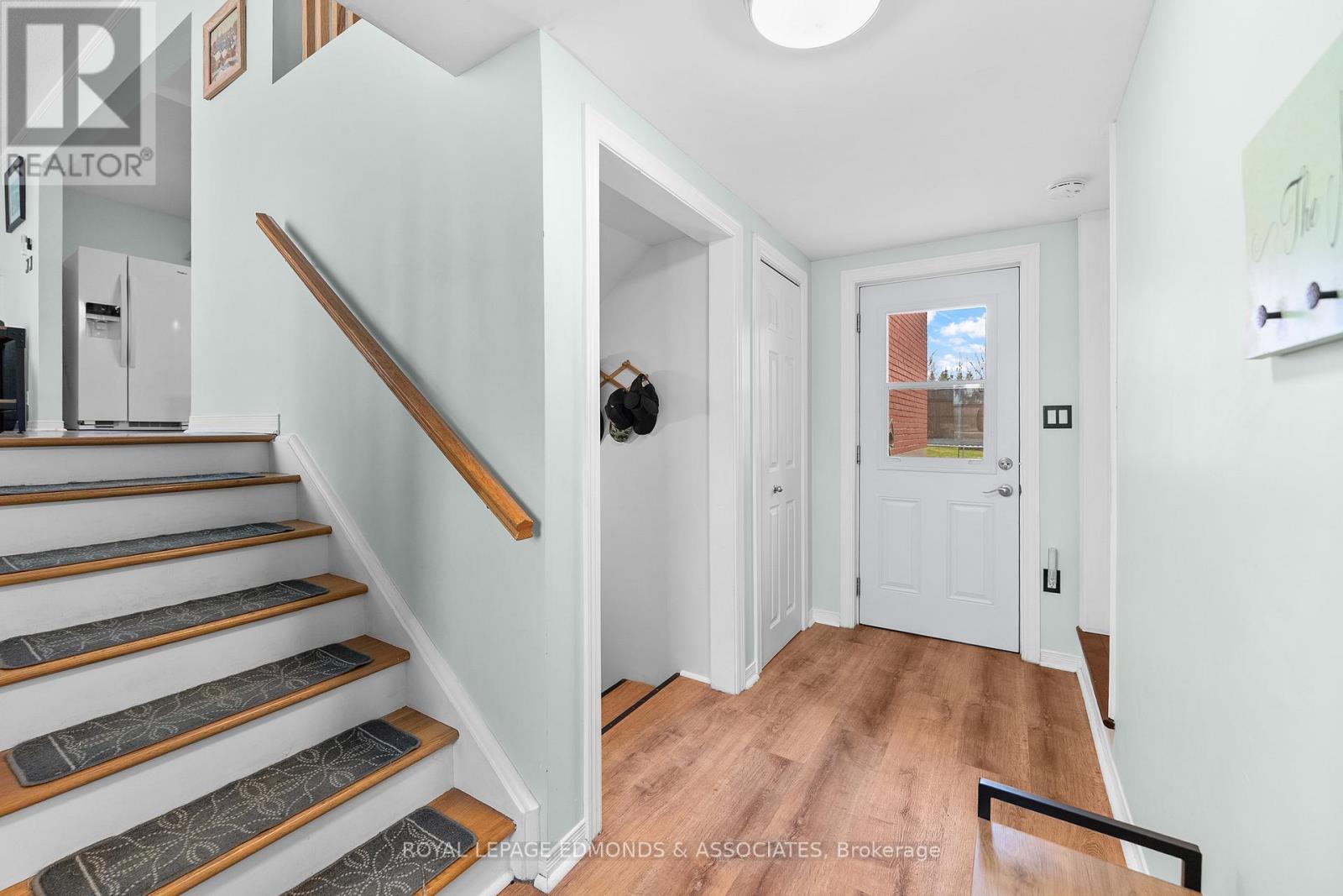 184 Riverside Drive, Pembroke, Ontario  K8A 5K9 - Photo 5 - X13042152