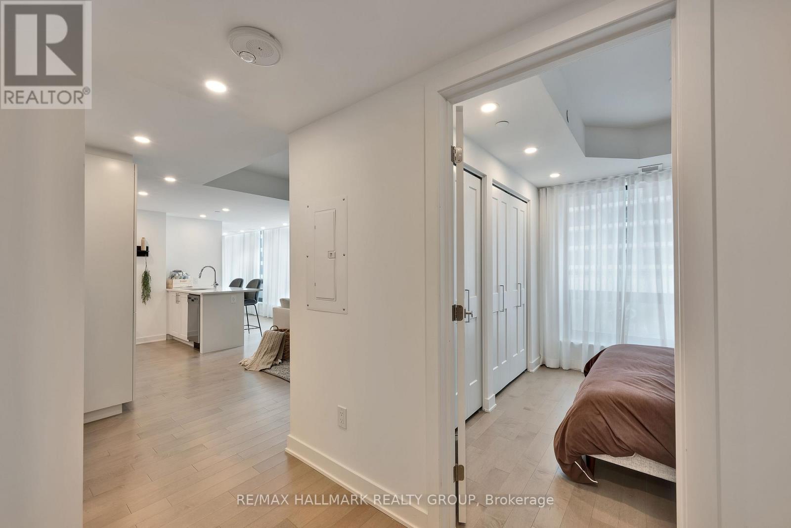 906 - 340 Queen Street, Ottawa, Ontario  K1R 0G1 - Photo 3 - X13042120