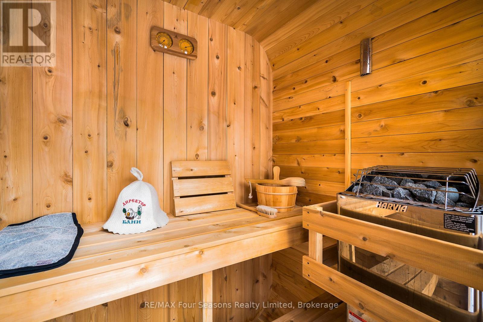 141 Aspen Way, Blue Mountains, Ontario  L9Y 0S7 - Photo 6 - X12898960