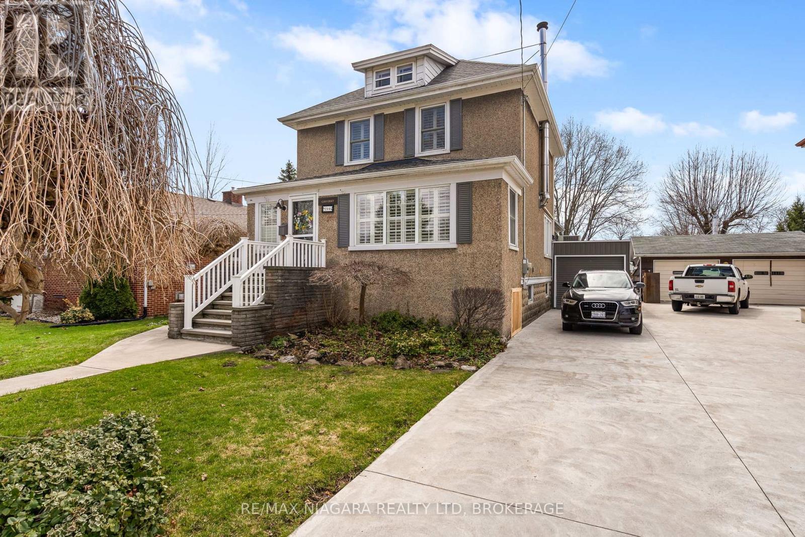 294 Stanley Street, Port Colborne, Ontario  L3K 3A2 - Photo 2 - X13042130