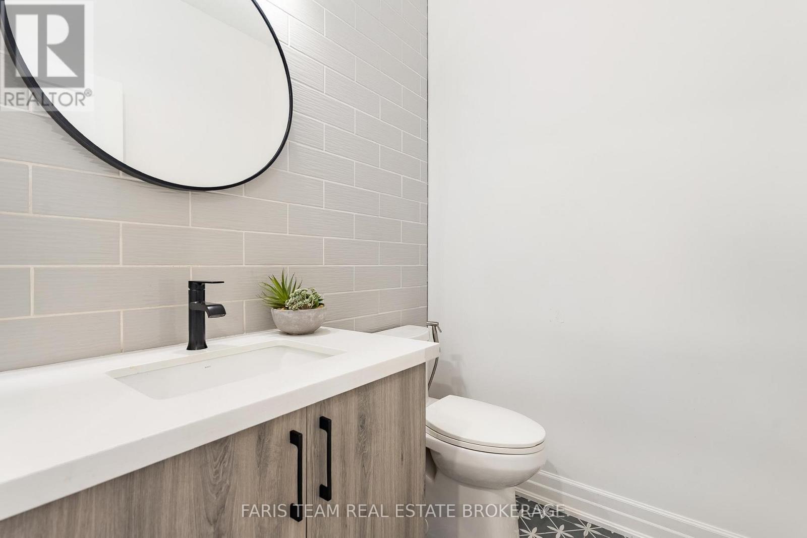 43 Auburn Court, Barrie, Ontario  L4N 0A5 - Photo 19 - S12902520