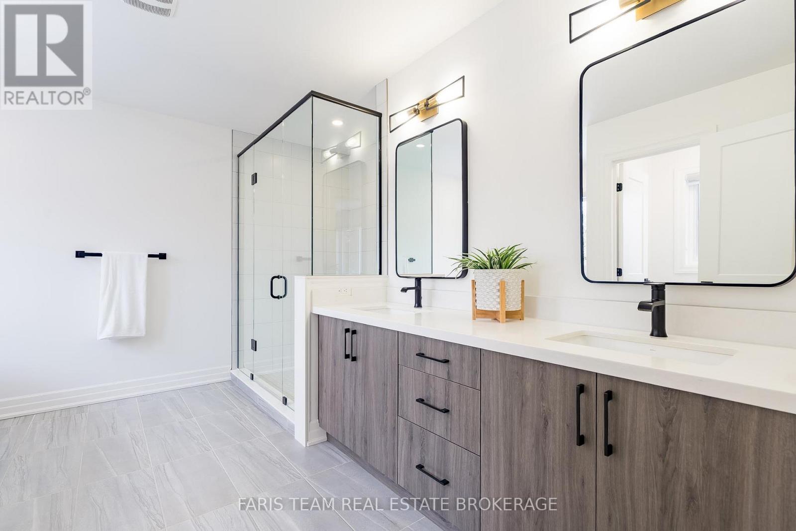 43 Auburn Court, Barrie, Ontario  L4N 0A5 - Photo 23 - S12902520