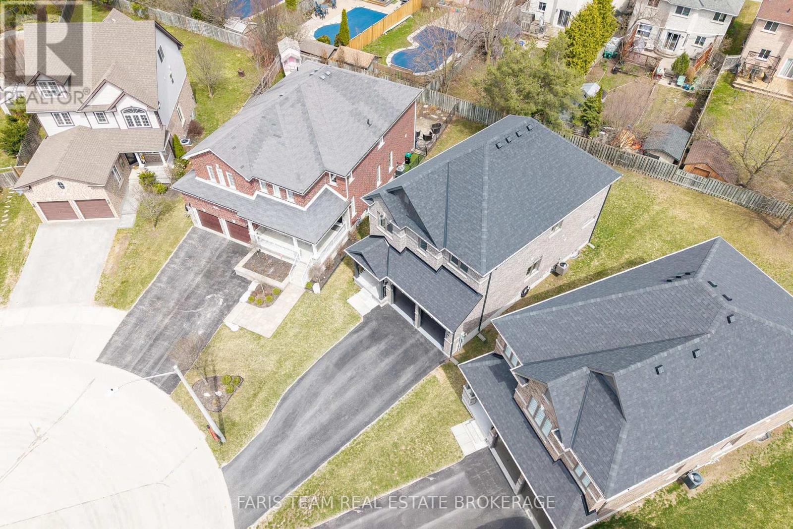 43 Auburn Court, Barrie, Ontario  L4N 0A5 - Photo 2 - S12902520