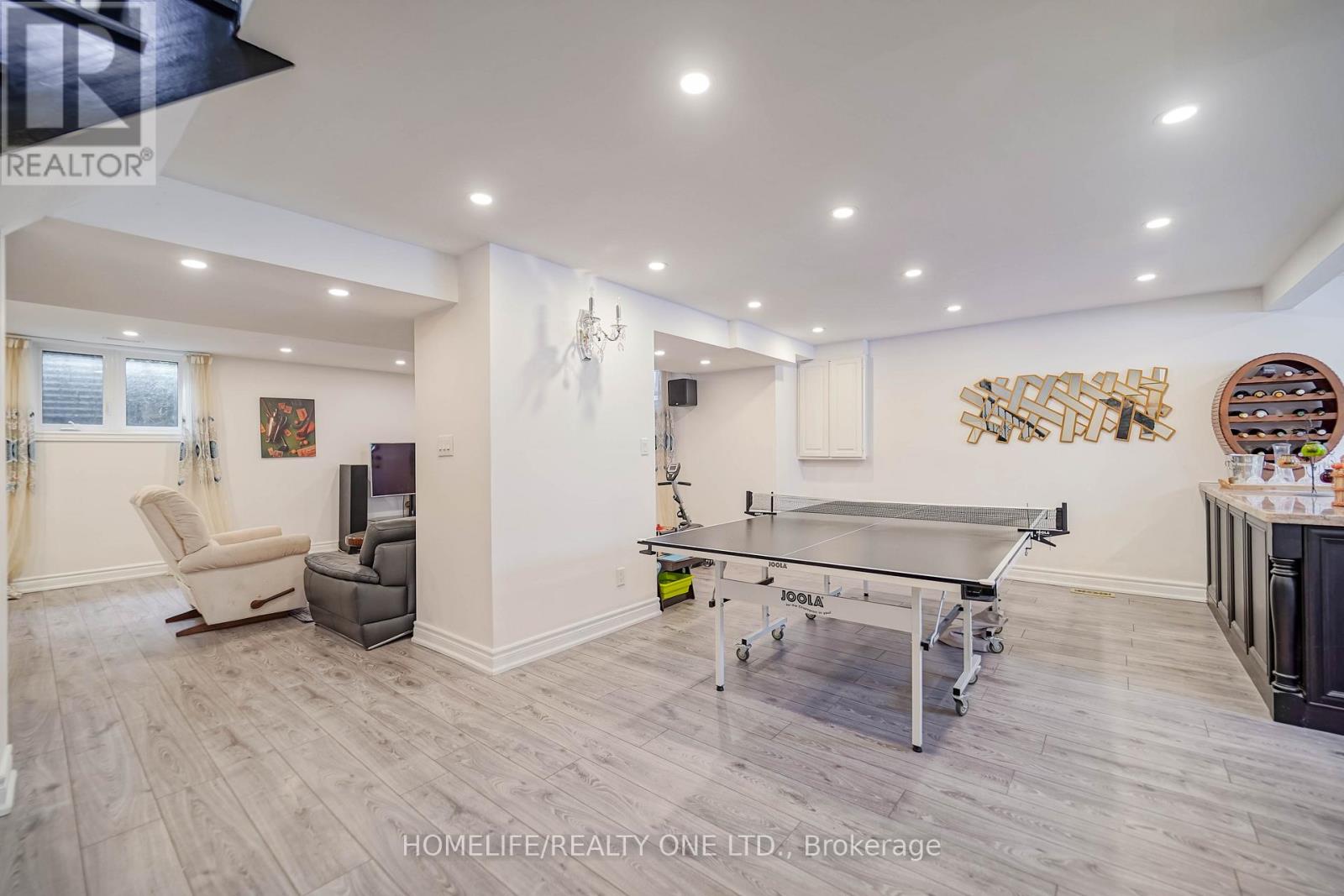 31 Bearwood Drive, Toronto, Ontario  M9A 4G5 - Photo 29 - W12975692