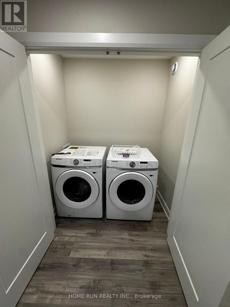 902 - A Pinecrest Road, Ottawa, Ontario  K2B 6B3 - Photo 25 - X12958664