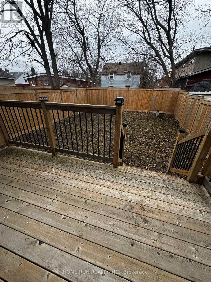 902 - A Pinecrest Road, Ottawa, Ontario  K2B 6B3 - Photo 40 - X12958664