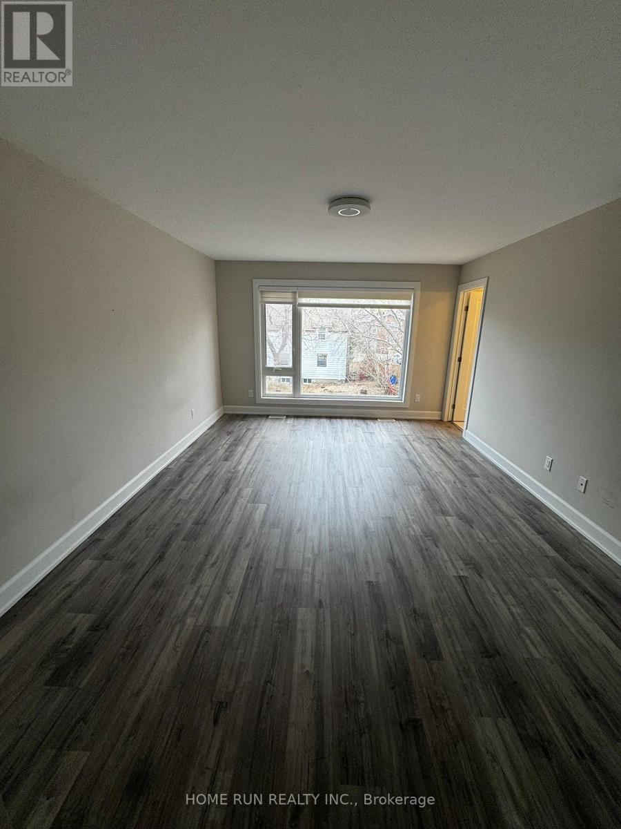 902 - A Pinecrest Road, Ottawa, Ontario  K2B 6B3 - Photo 22 - X12958664