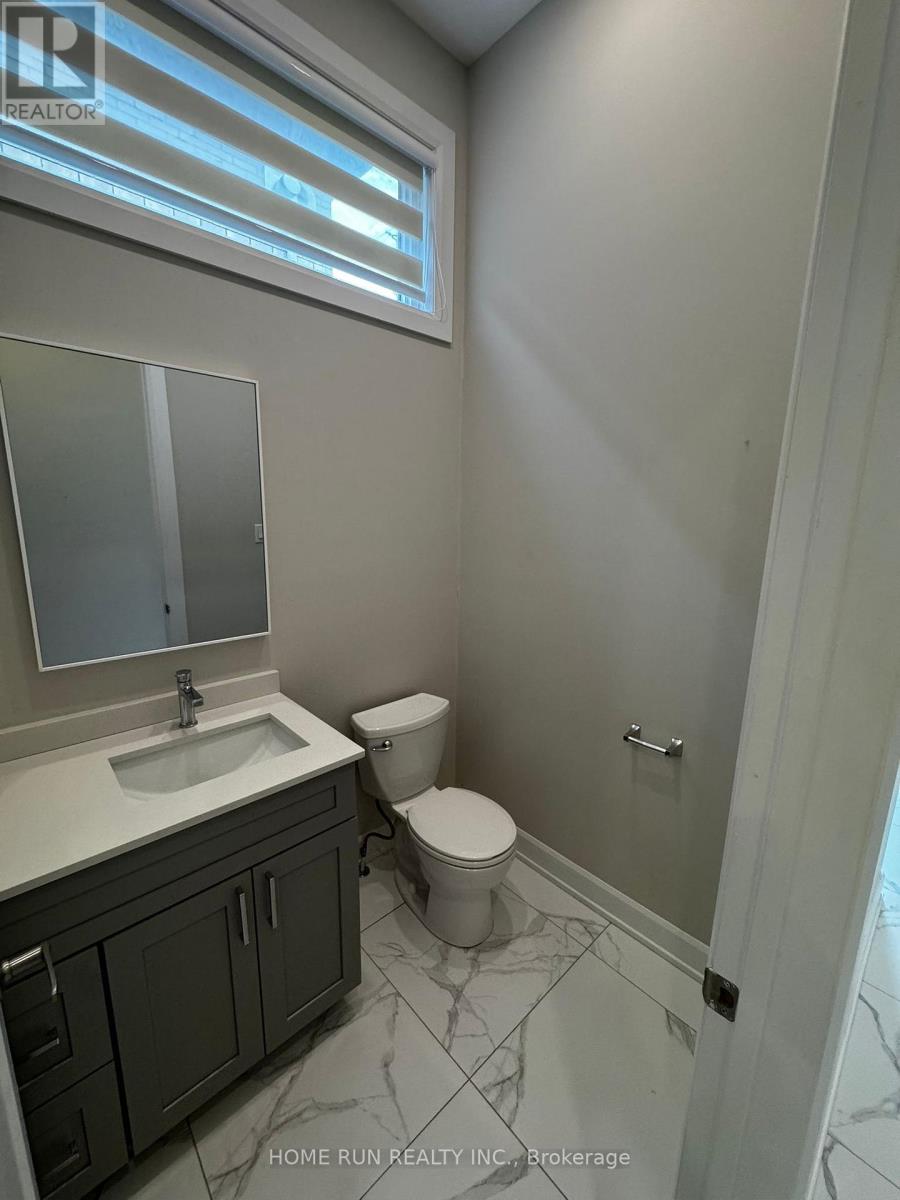 902 - A Pinecrest Road, Ottawa, Ontario  K2B 6B3 - Photo 4 - X12958664