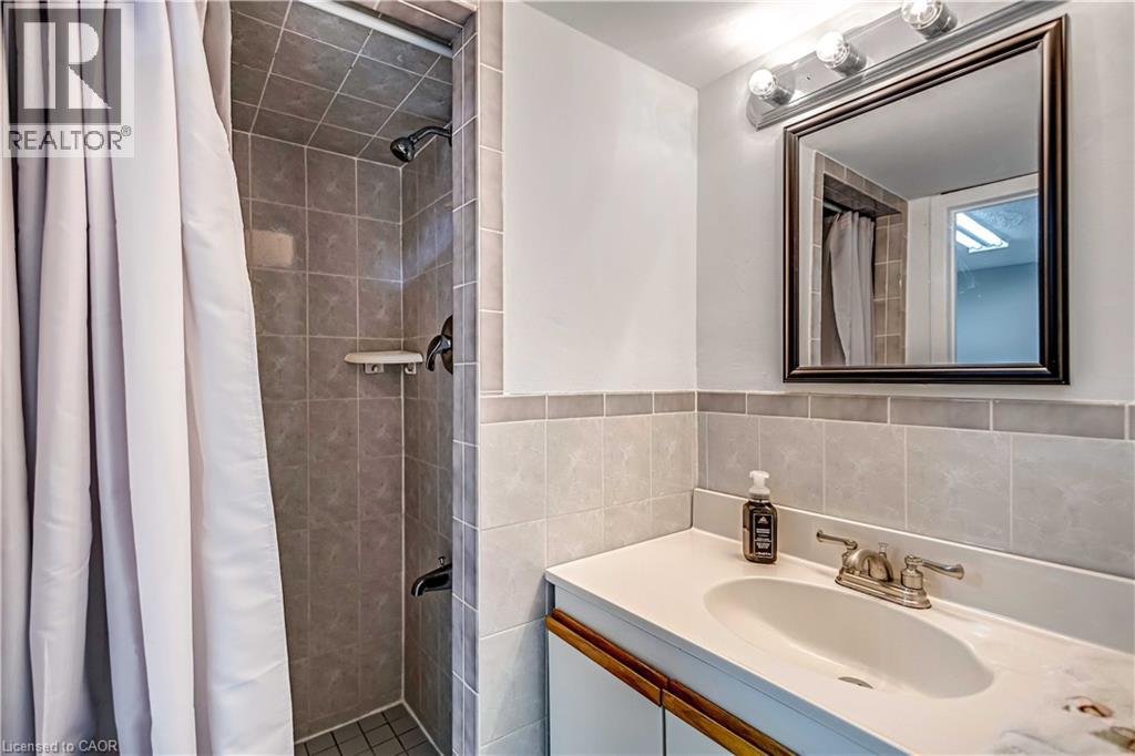 37 Greening Avenue, Stoney Creek, Ontario  L8E 3Z8 - Photo 25 - 40805364